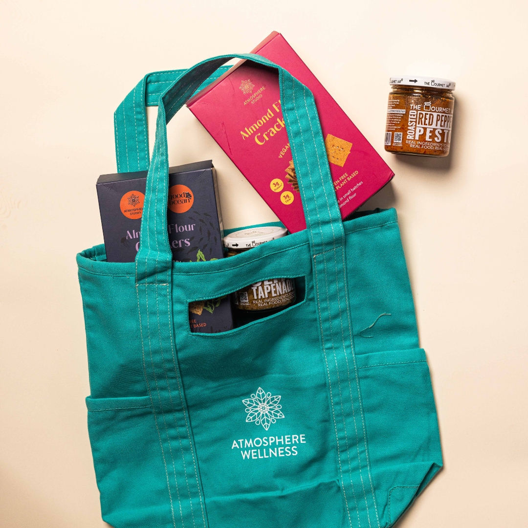 The Ultimate Christmas Hamper   ( Get a Tote bag worth Rs. 500 absolutely FREE!)